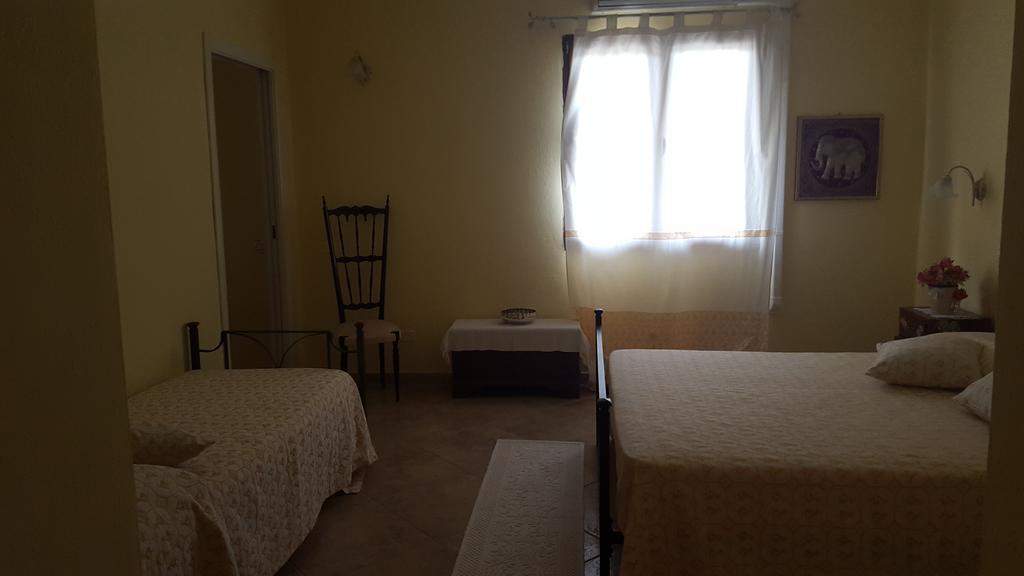 Sant Isidoro  Villa Renzo E Lucia מראה חיצוני תמונה