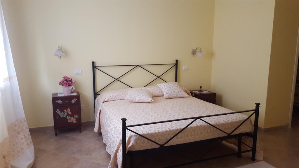 Sant Isidoro  Villa Renzo E Lucia מראה חיצוני תמונה