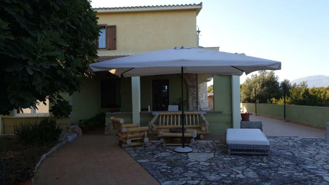 Sant Isidoro  Villa Renzo E Lucia מראה חיצוני תמונה